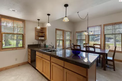 Kitchen - 507 Guthrie Pl #302, Dover, ID 83825 photo 2 of 5