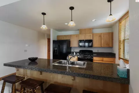 Kitchen - 507 Guthrie Pl #302, Dover, ID 83825 photo 1 of 5