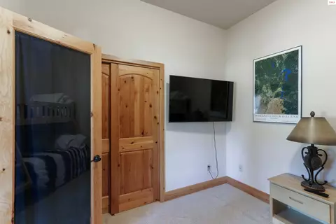 Bedroom - 507 Guthrie Pl #302, Dover, ID 83825 photo 2 of 7