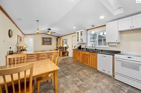 Kitchen - 9140 N Starr Loop, Hayden, ID 83835 photo 2 of 3