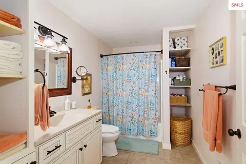 Bath - 369 Glidden Ave, Priest River, ID 83856 photo 1 of 3