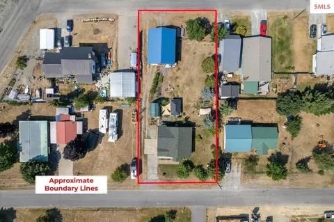 View/Area - 369 Glidden Ave, Priest River, ID 83856 photo 2 of 7