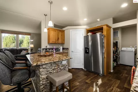Kitchen - 99 Wayside Dr, Athol, ID 83801 photo 2 of 4