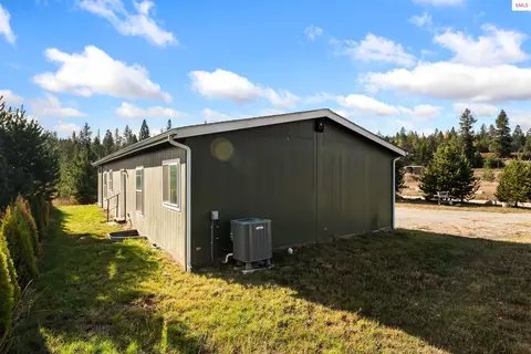 Exterior - 99 Wayside Dr, Athol, ID 83801 photo 4 of 10