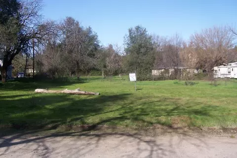 2050 Acorn Ln, Redding, CA 96001 photo 3