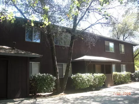 1820 Conifer Way, Redding, CA 96002 photo 1