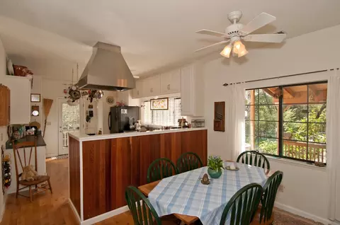 8926 Sadawa Ln, Redding, CA 96001 photo 9
