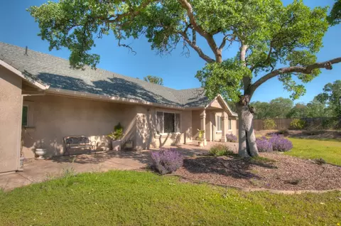 14395 Oak Hvn, Red Bluff, CA 96080 photo 2