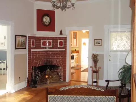 915 Lincoln St, Red Bluff, CA 96080 photo 4