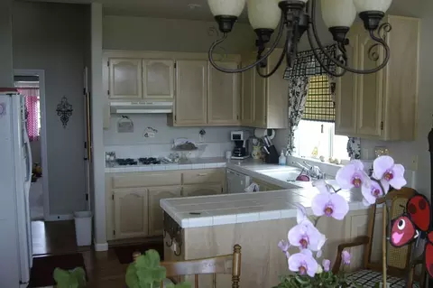 413 Vintage Path, Redding, CA 96003 photo 3
