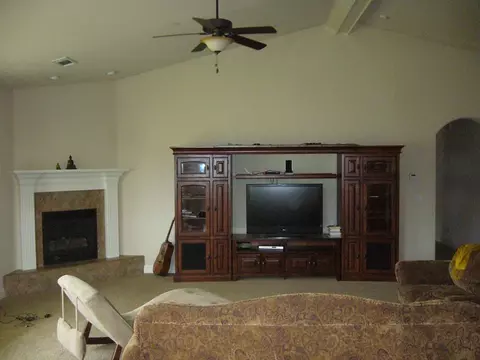976 Savona, Redding, CA 96001 photo 2