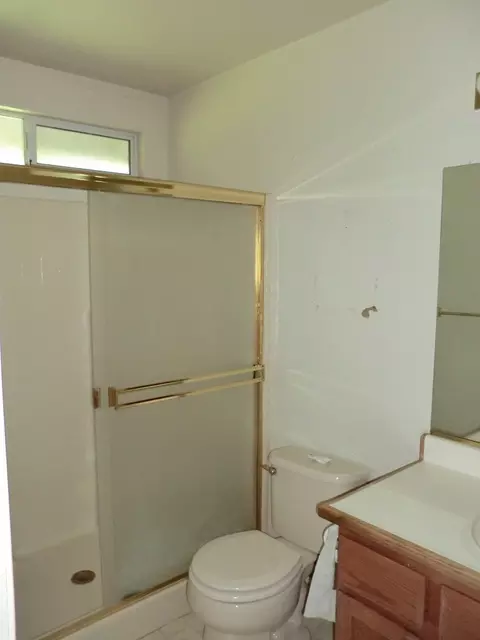 1564 Marigold Way, Redding, CA 96003 photo 11