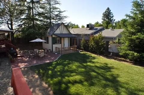 596 Collyer Dr, Redding, CA 96003 photo 21