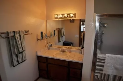 596 Collyer Dr, Redding, CA 96003 photo 12