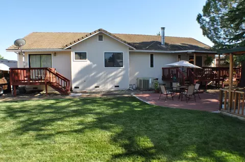 596 Collyer Dr, Redding, CA 96003 photo 18