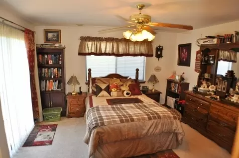 596 Collyer Dr, Redding, CA 96003 photo 9