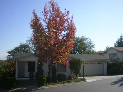 1187 Golden Gate Trl, Redding, CA 96003 photo 4