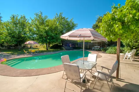 11374 Sara Dr, Redding, CA 96003 photo 17