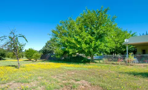 11374 Sara Dr, Redding, CA 96003 photo 23