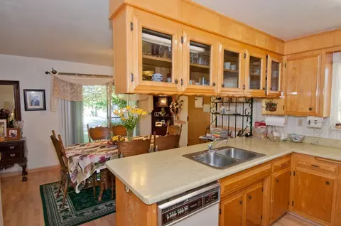 11374 Sara Dr, Redding, CA 96003 photo 5