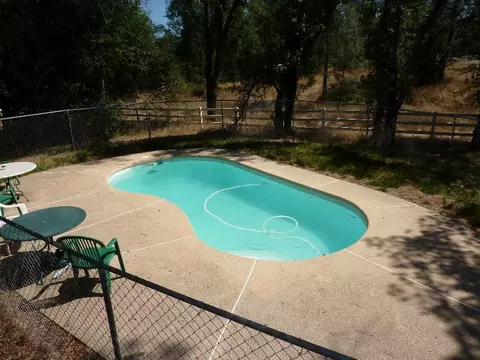 13346 Kings Way, Redding, CA 96003 photo 11
