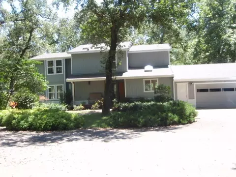 11140 Sara Dr, Redding, CA 96003 photo 2