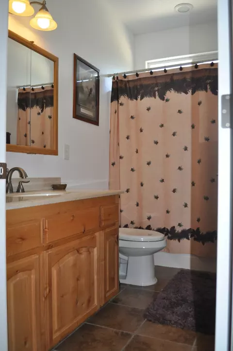 22265 Mirror Valley Ln, Redding, CA 96003 photo 5