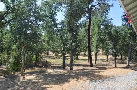 22265 Mirror Valley Ln, Redding, CA 96003 photo 8