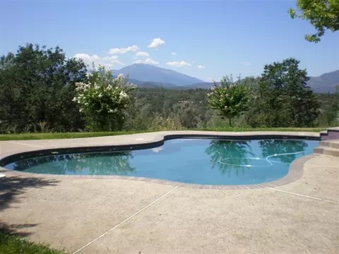 3492 Grey Cape Ct, Redding, CA 96003 photo 2