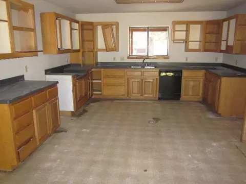 27032 Walker Dr, Fall River Mills, CA 96028 photo 2