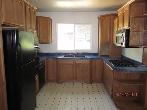 431 Lincoln St, Red Bluff, CA 96080 photo 2