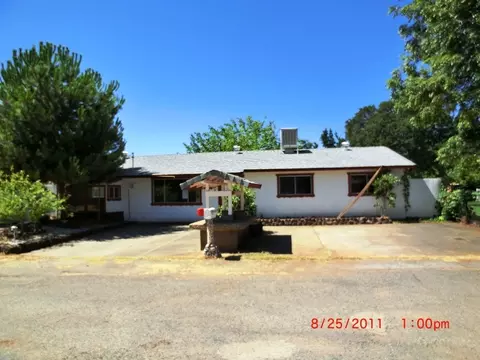 2832 Heather, Redding, CA 96002 photo 2