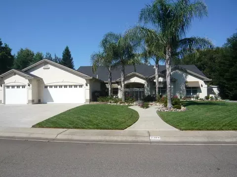 2384 Templeton Dr, Redding, CA 96002 photo 2