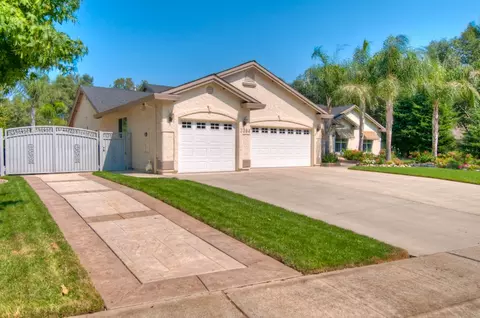 2384 Templeton Dr, Redding, CA 96002 photo 26