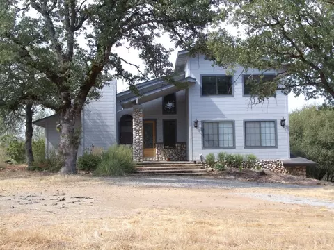 10407 Ryan Hill Rd, Redding, CA 96003 photo 1