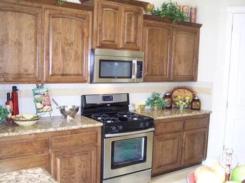 635 Mill Valley Pkwy, Redding, CA 96003 photo 5