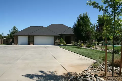 19870 Holstein Ln, Redding, CA 96002 photo 39