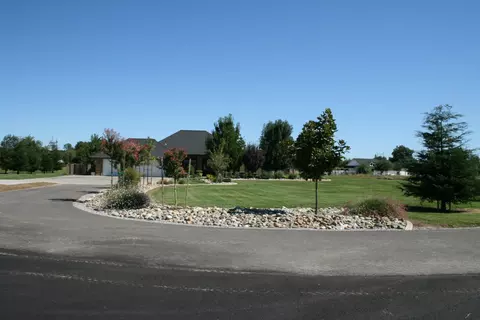 19870 Holstein Ln, Redding, CA 96002 photo 42