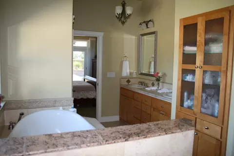19870 Holstein Ln, Redding, CA 96002 photo 65
