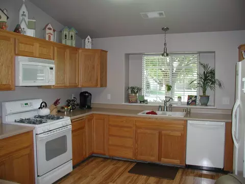 2839 Cobblestone, Anderson, CA 96007 photo 2