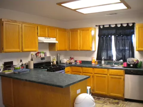 825 Jefferson Ct, Redding, CA 96002 photo 3