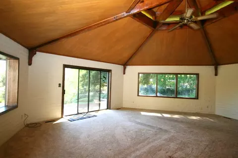 3165 Island Dr, Redding, CA 96001 photo 9