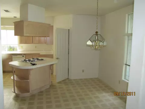 1361 River Ridge Dr, Redding, CA 96003 photo 4