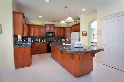 2163 Dream St, Redding, CA 96001 photo 5