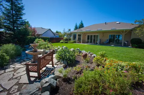 2163 Dream St, Redding, CA 96001 photo 3