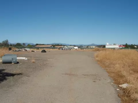 3830 Rancho Rd, Redding, CA 96002 photo 4