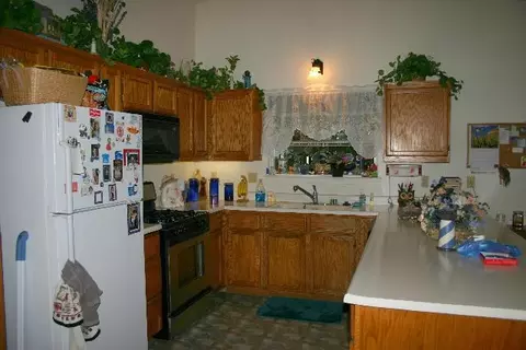 2557 Atrium Way, Redding, CA 96003 photo 3