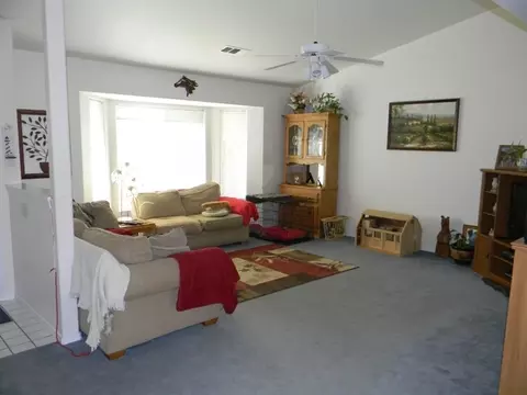 1537 Trumpet Dr, Redding, CA 96003 photo 3