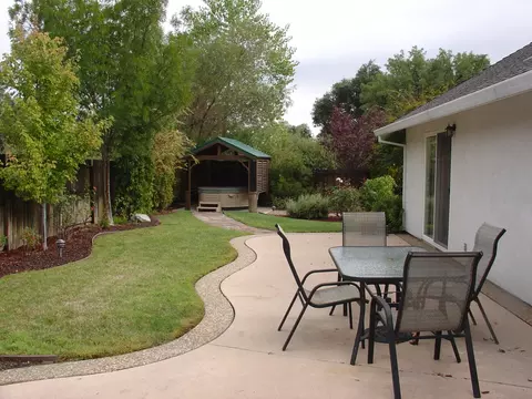 2710 Gemstone Ct, Redding, CA 96001 photo 5