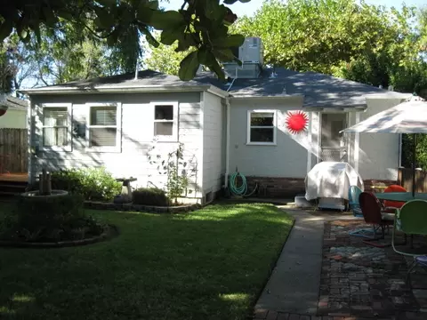 2035 Verda St, Redding, CA 96001 photo 2